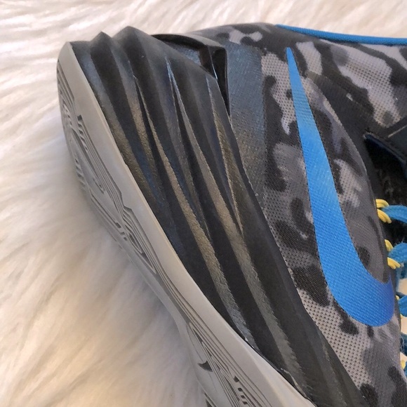 Nike Hyperdunk Black Camo and Blue Basketball Sneakers - Picture 6 of 9